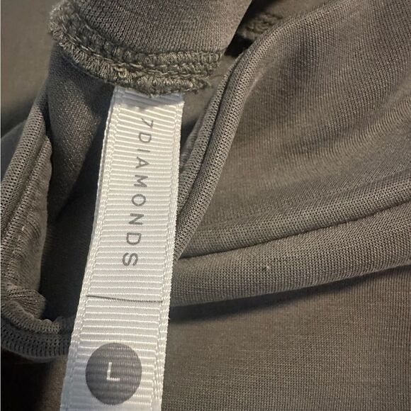 7 Diamonds REV Jogger Cargo Pants - Picture 3 of 3